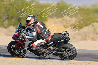 media/Nov-06-2023-Moto Forza (Mon) [[ce023d0744]]/3-Intermediate Group/Session 5 (Turn 9)/